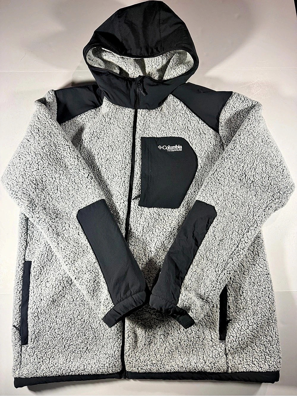 Columbia Titanium Fleece Ski Jacket Gray & Black XL